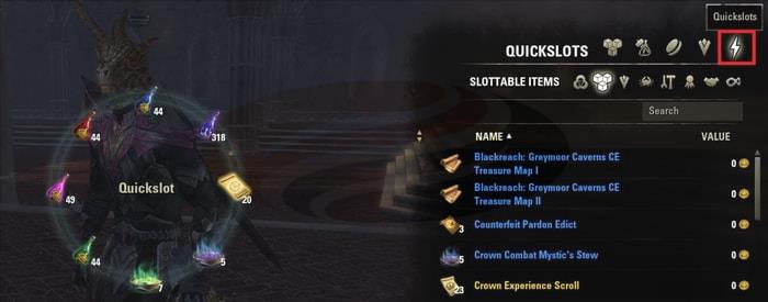 Equipping items to the Quickslots